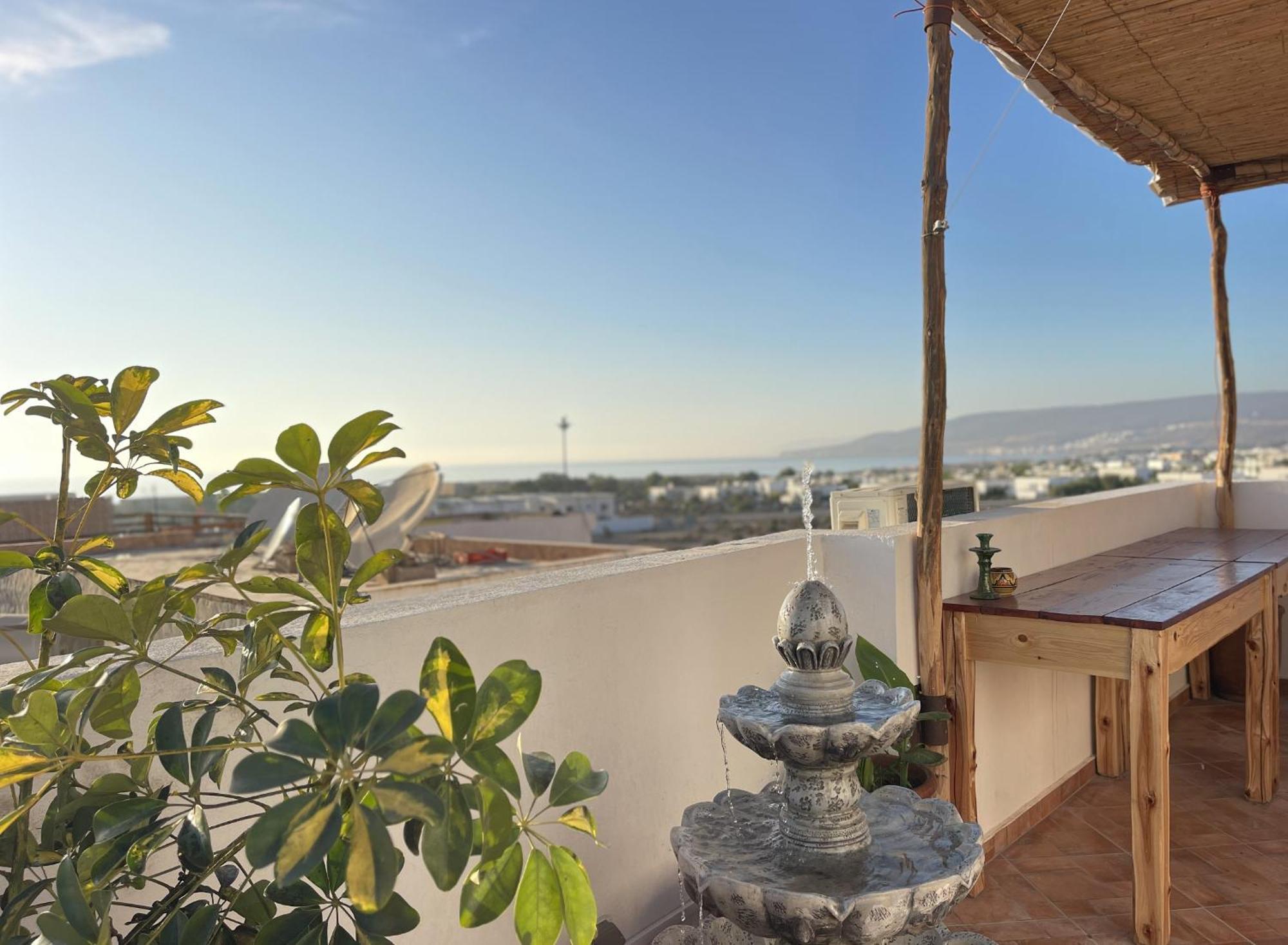 Bed and Breakfast Mana Surf Experience Tamraght Esterno foto